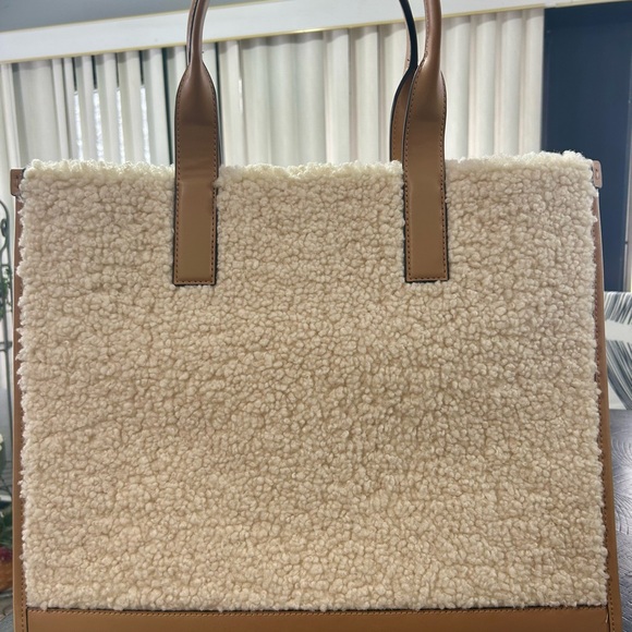 Michael Kors Cream and Tan Shearling Tote NWOT - Picture 2 of 8